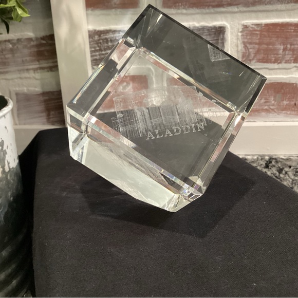 Vintage - Aladdin Casino / Hotel - Vegas - Cut Crystal Glass Collectible - Nice - Picture 3 of 12